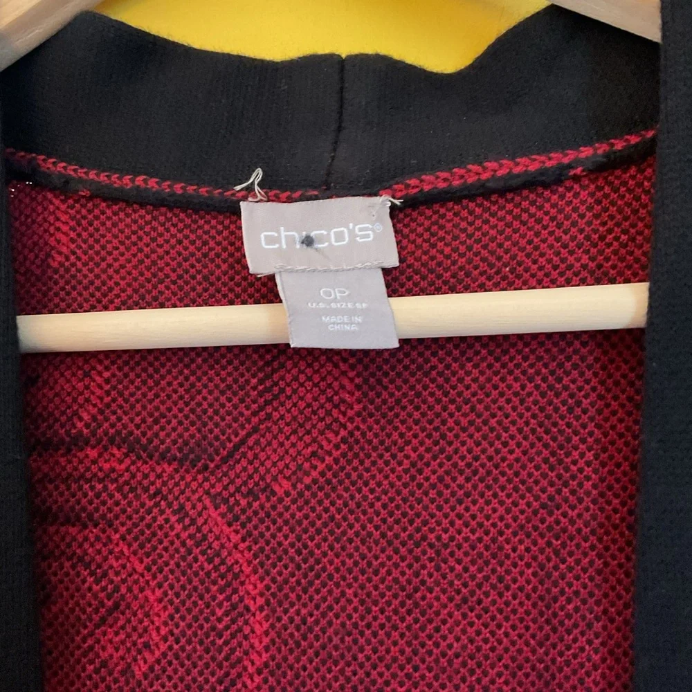 Chicos Red And Black Scroll-Detail Cardigan Size 4P NWOT - Picture 2 of 6